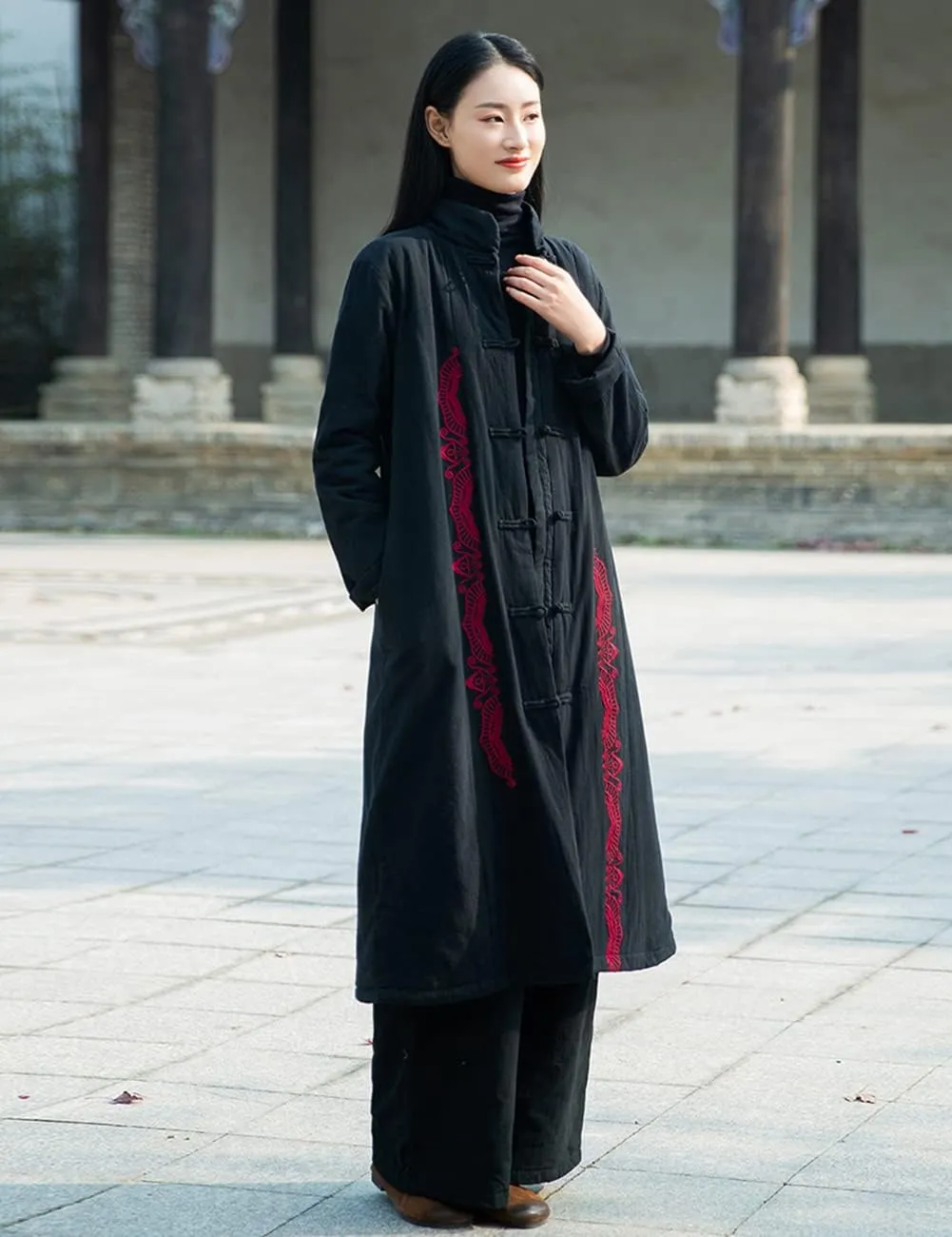 Women's Winter Cotton Linen Coat Warm Thickened Cotton Padded Long Coat with Embroidery